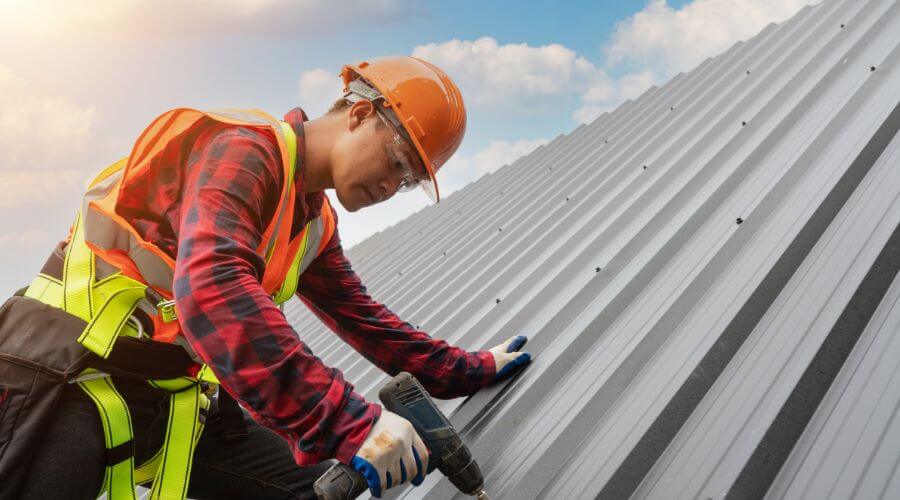 Professional Emergency Roof Repairs services in Mount Hope, WV
